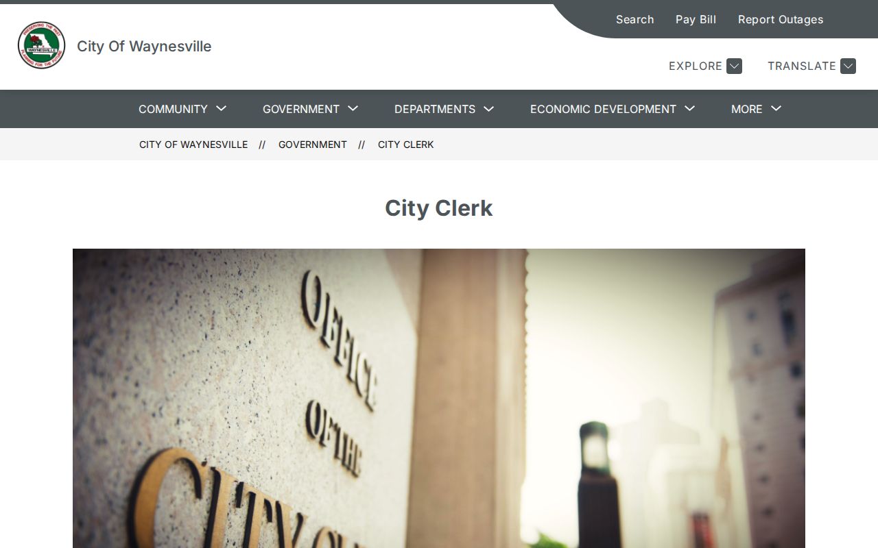 Waynesville City Clerk page showing the official open-records request route